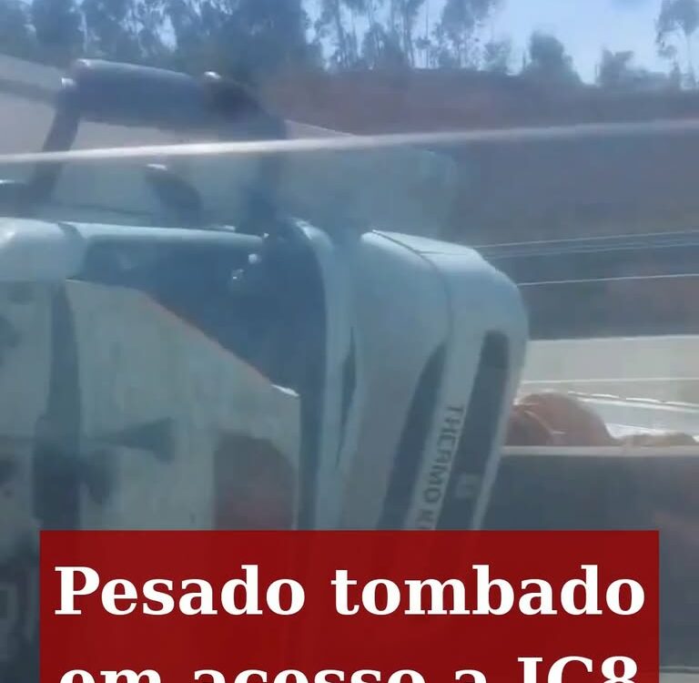 O alerta para o despiste de um veiculo pesado na A13, junto á saída para Avelar,