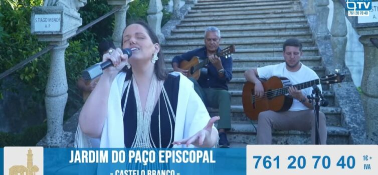 Raquel Maria interpretou “Saudades da Beira” no apelo ao voto do Jardim do Paço