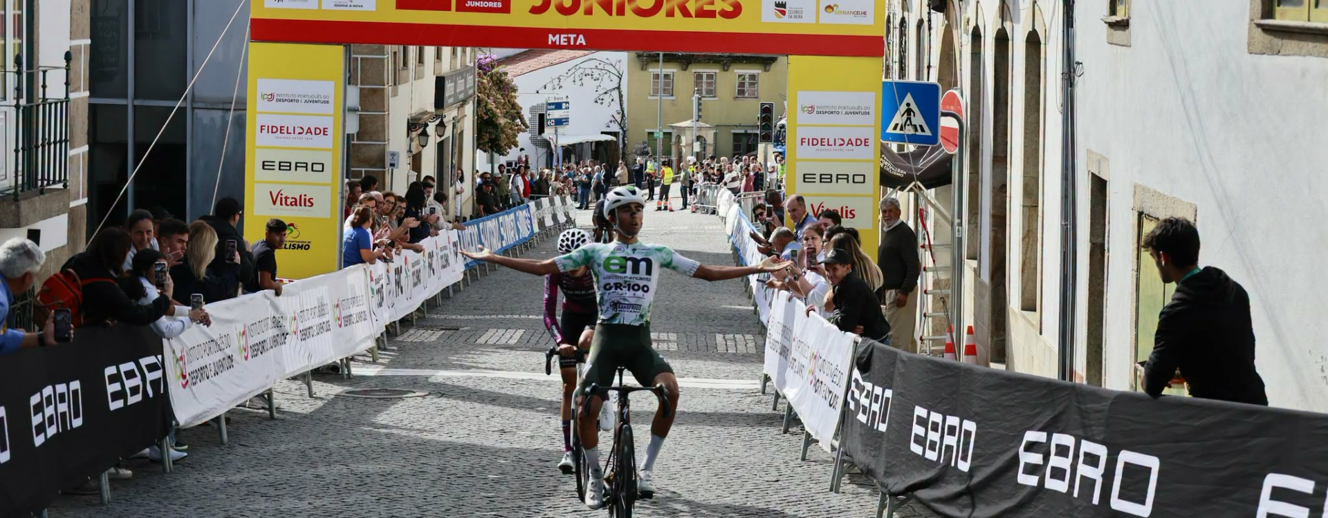 Tomás Mateus vence em Penamacor e lidera Volta a Portugal de Juniores
