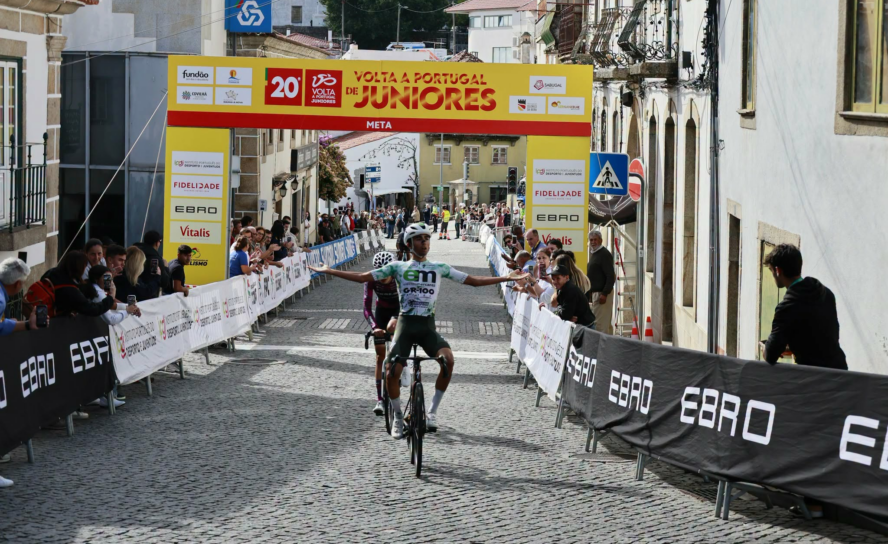 Tomás Mateus vence em Penamacor e lidera Volta a Portugal de Juniores
