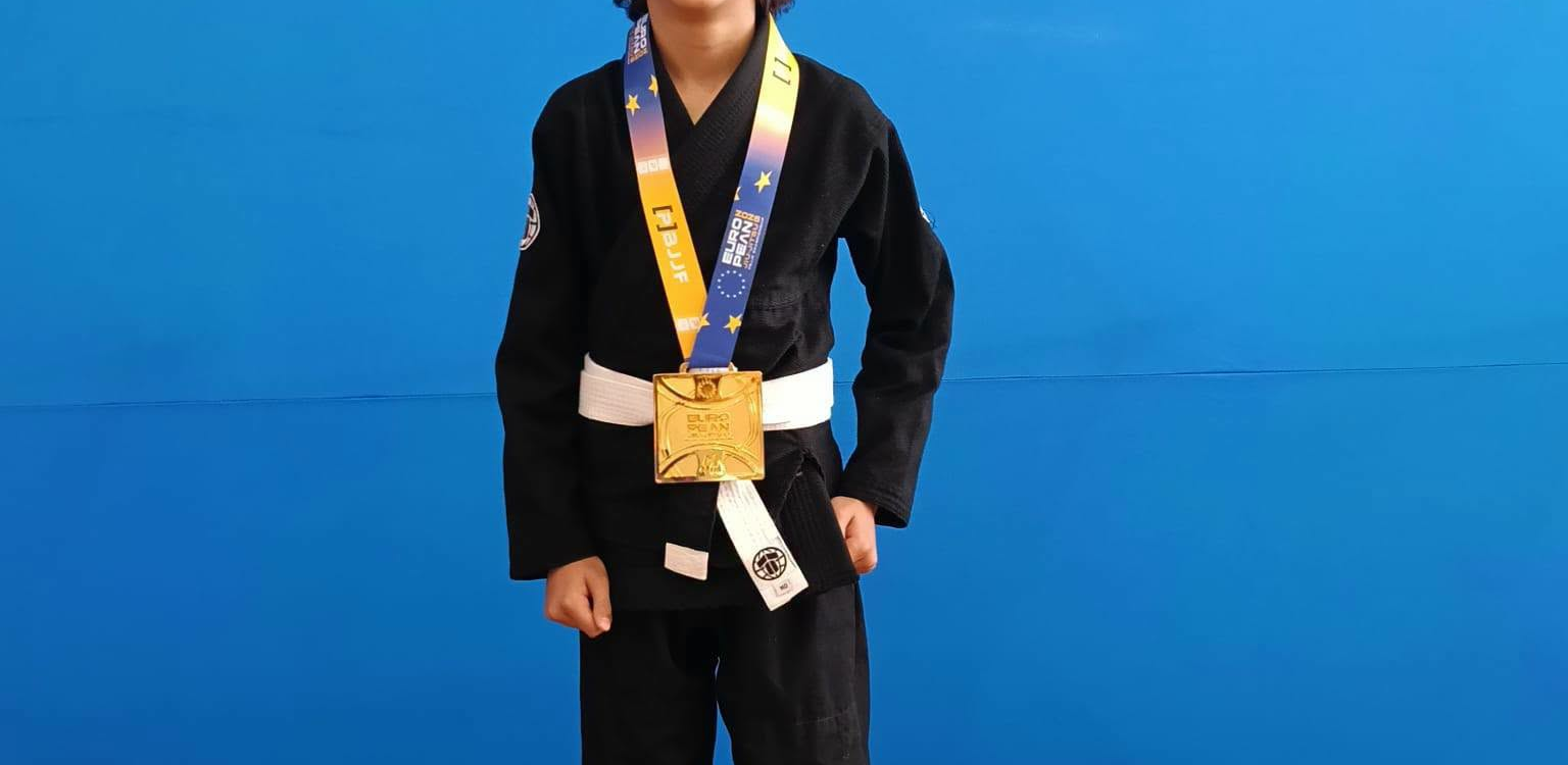Três atletas do CDCF conquistam ouro no Campeonato Europeu de Brazilian Jiu-Jits