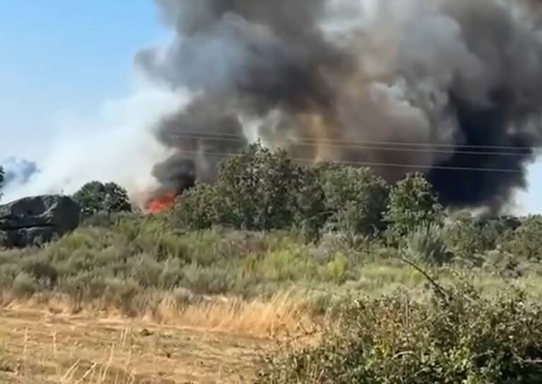 Um incêndio deflagrou na tarde desta quarta-feira, 12 de agosto