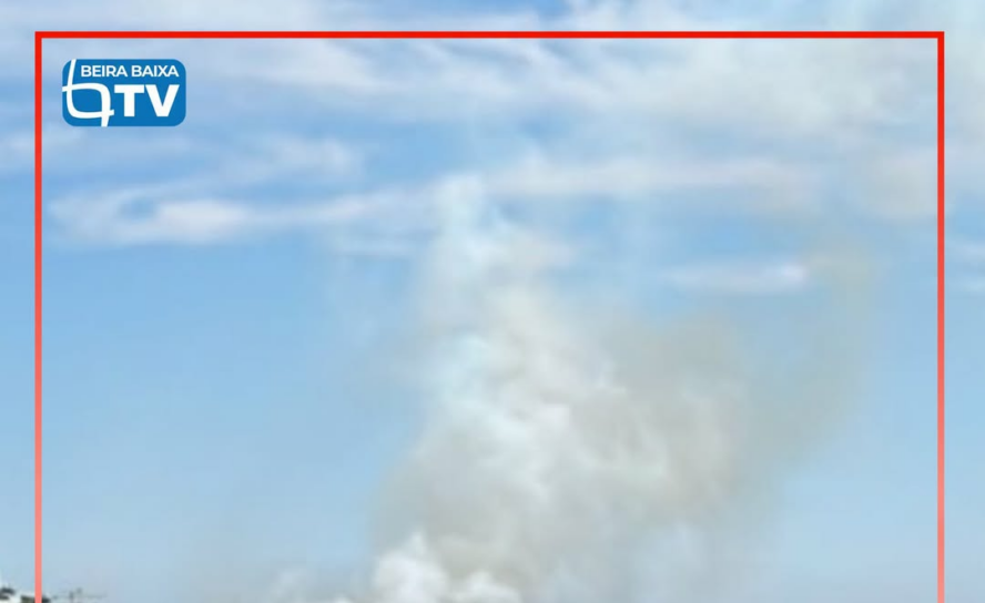 O alerta para um incêndio em zona de mato na zona do Parque do Barrocal
