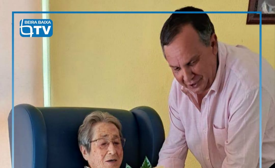 A D.ª Maria Teresa Pereira Pinto Salavisa