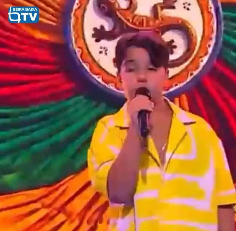 Leonardo Esperanço, jovem de 12 anos, natural de Aldeia Nova do Cabo