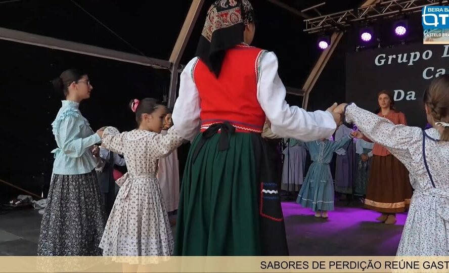 O Grupo de Danças e Cantares da Beira Baixa atuou no palco secundário do Festiva