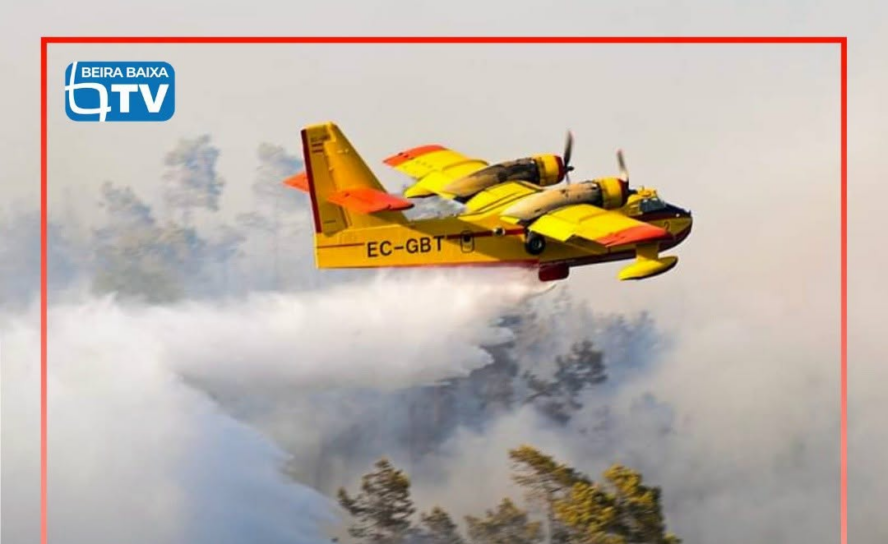 O alerta para o incêndio que deflagou em zona de povoamento em Alvito da Beira,