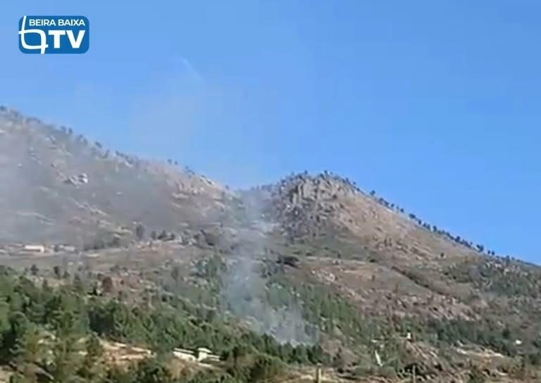 Um incêndio deflagrou durante a manhã desta quinta-feira, 24 de setembro