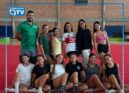 A ginasta Matilde Ivo e o treinador Fábio Pinto, da ZakiGym
