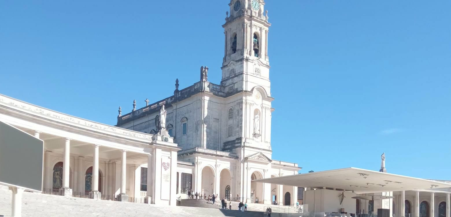 Alguns utentes da Santa Casa da Misericórdia de Oleiros deslocaram-se a Fátima,