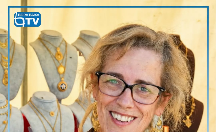 Antónia Piteira Roque, proprietária da página Antónia Bijou