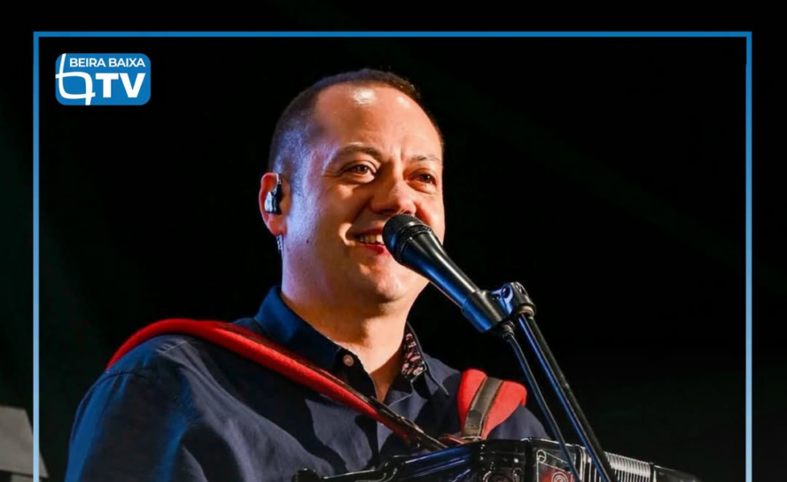 Miguel Agostinho, acordeonista e teclista, natural de Oleiros