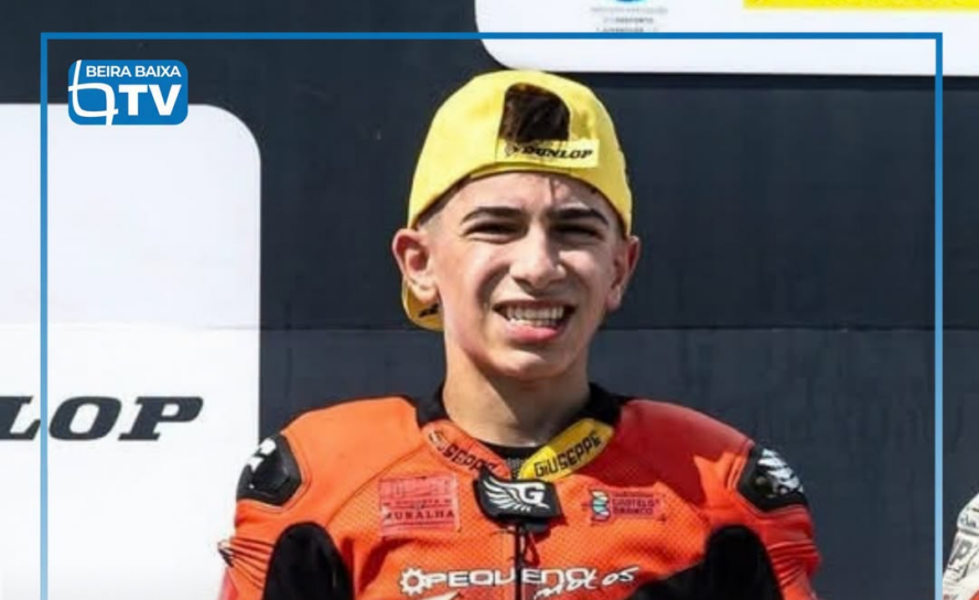 O albicastrense Tomás Carneiro sagrou-se vice-campeão nacional de Moto4