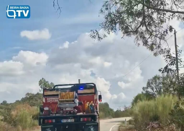 O alerta para um incêndio em zona agrícola em Monforte da Beira