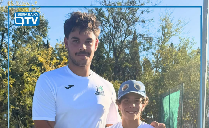 Os atletas Simão Rodrigues e Francisco Antunes, do Alcatenis Sport Clube