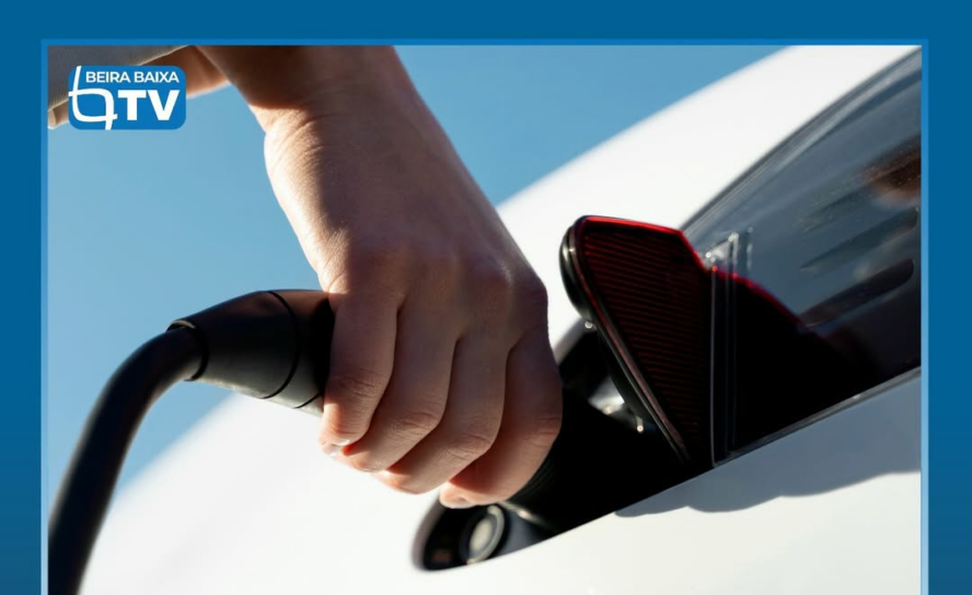 Os carros 100% elétricos poderão vir a pagar uma taxa pela utilização das estrad