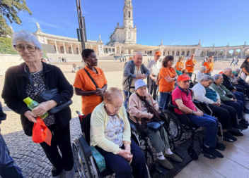 Os utentes da Associação Centro Social Sagrado Coração de Maria do Ferro assinal