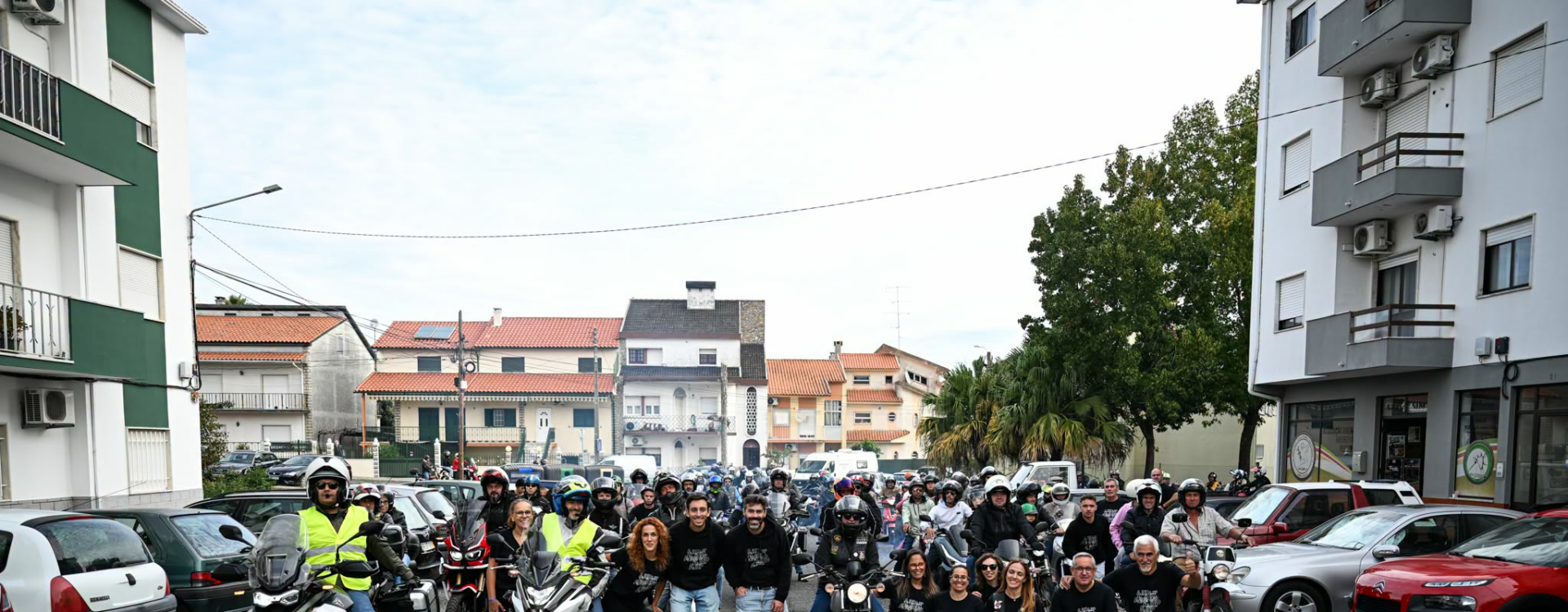 Passeio de Motas Antigas junta mais de uma centena de participantes