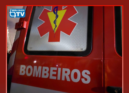Um homem de 74 anos sofreu ferimentos ligeiros na sequência de uma colisão entre